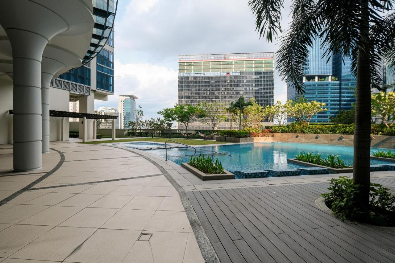 Cityscape View 2Br In Uptown Bgc W 200Mbps Wifi Тагіг Екстер'єр фото