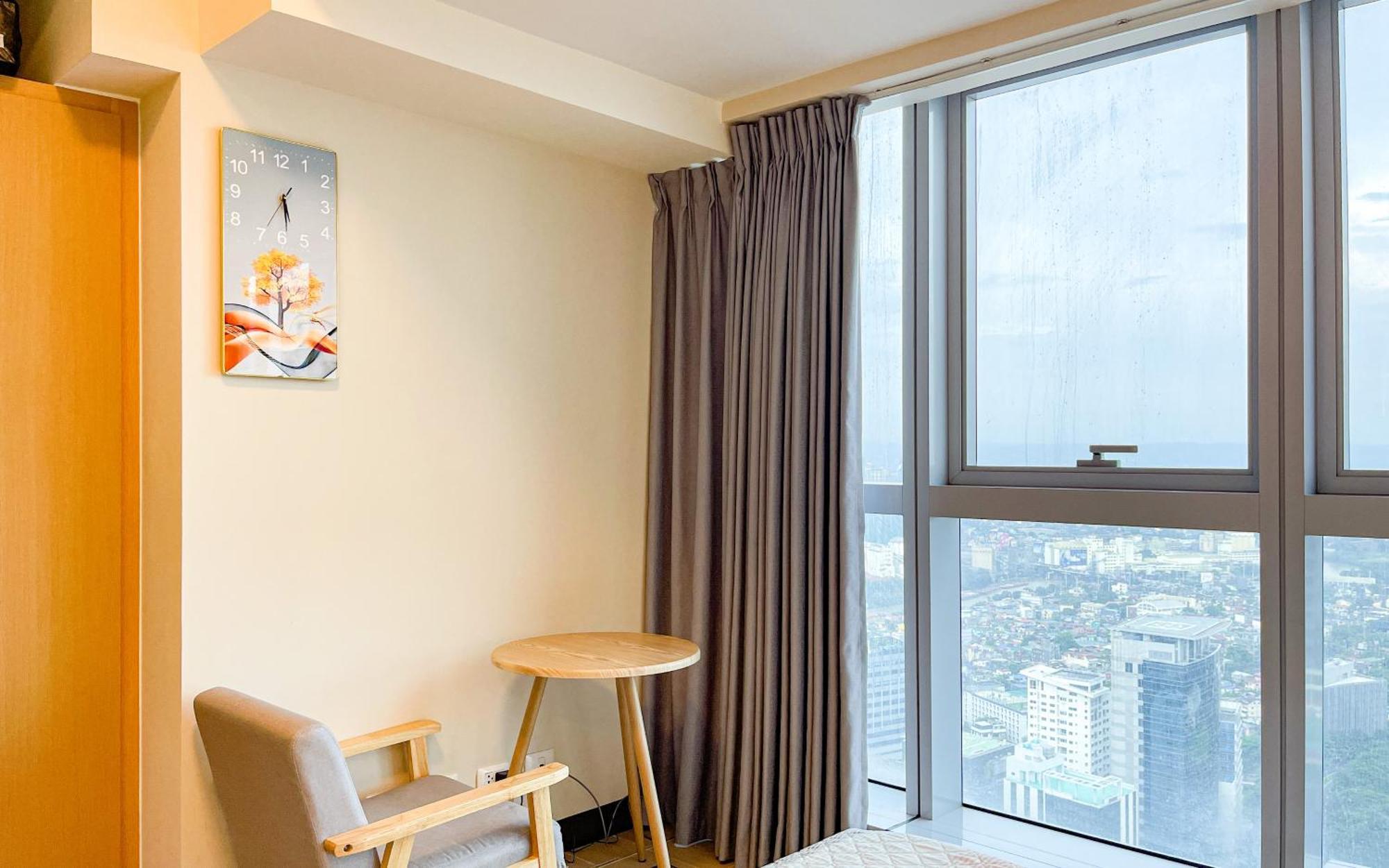 Cityscape View 2Br In Uptown Bgc W 200Mbps Wifi Тагіг Екстер'єр фото