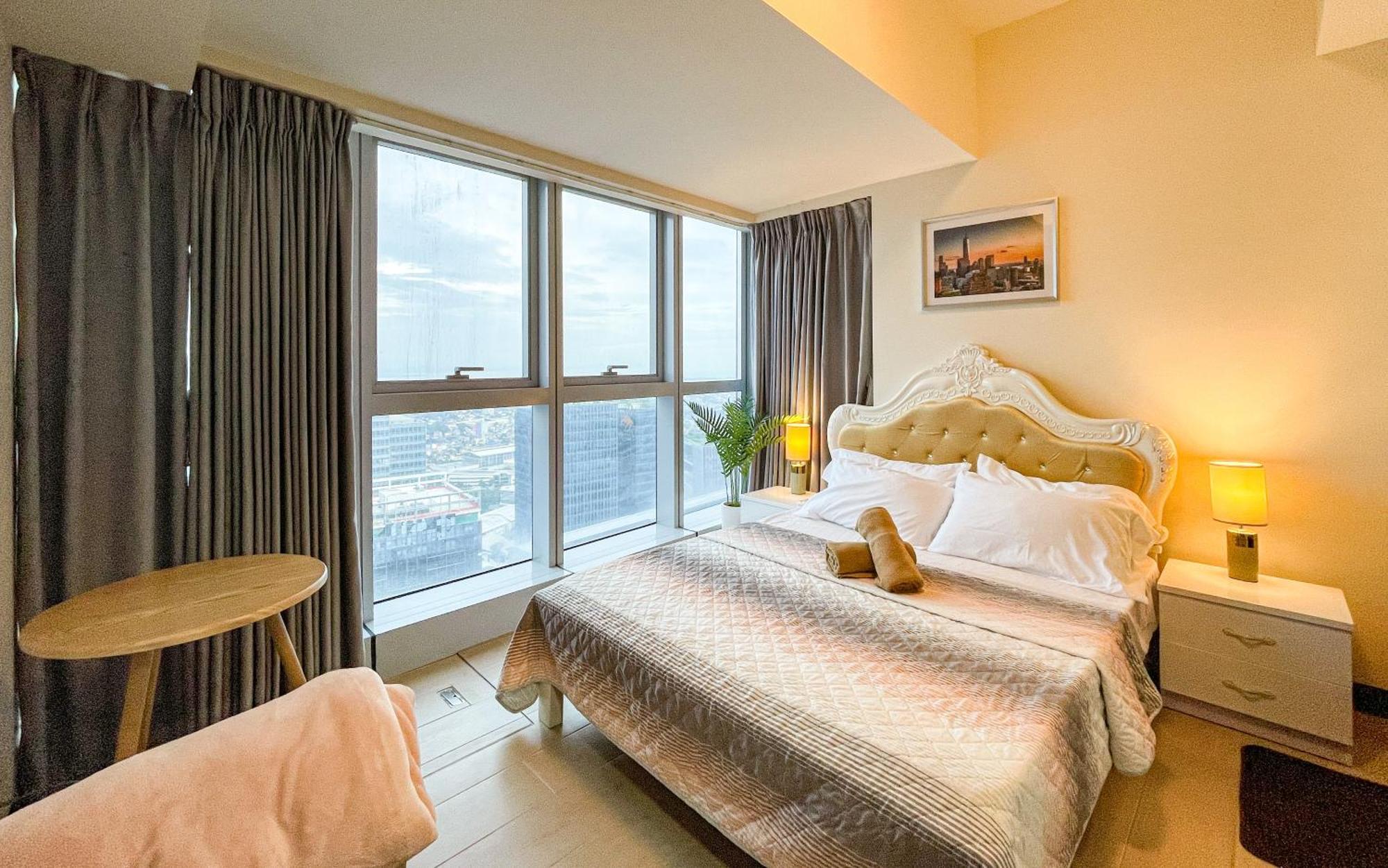 Cityscape View 2Br In Uptown Bgc W 200Mbps Wifi Тагіг Екстер'єр фото